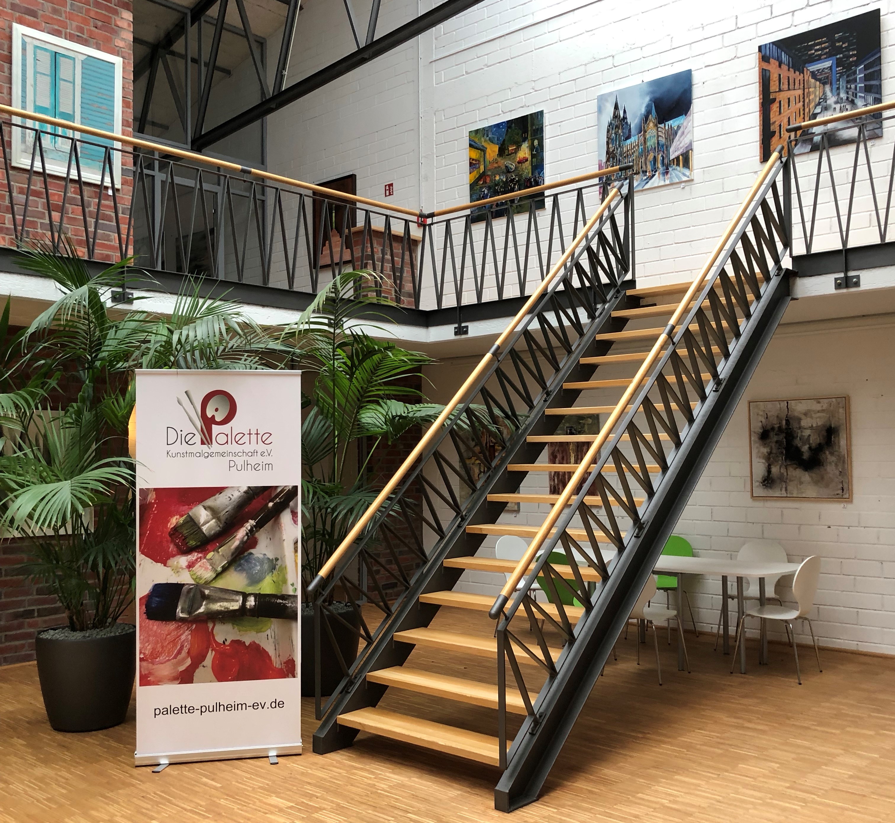 Palette bei LOGIN: Gelungene Vernissage lockt zahlreiche Besucher